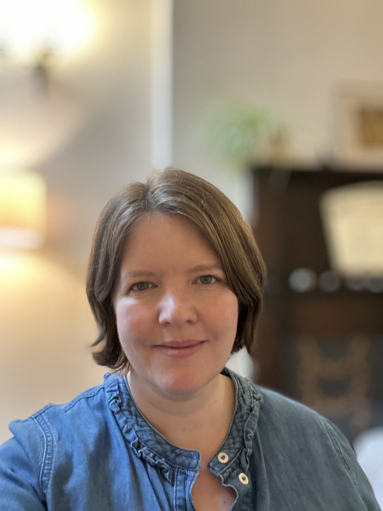 Portrait photograph of Debbie Smith, counsellor in Thornbury